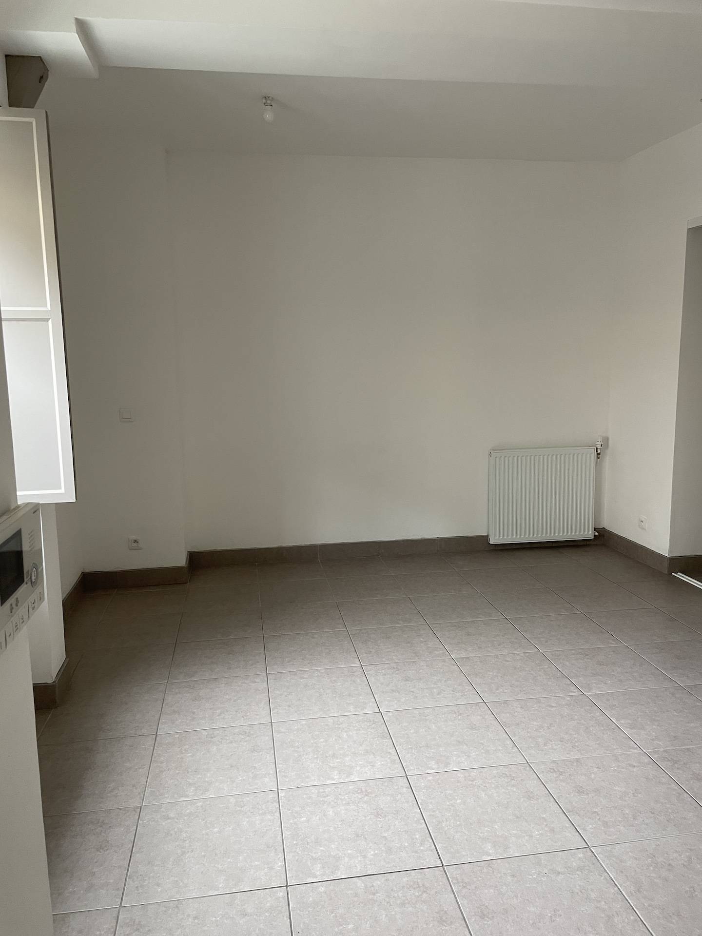 A louer studio proche des commerces