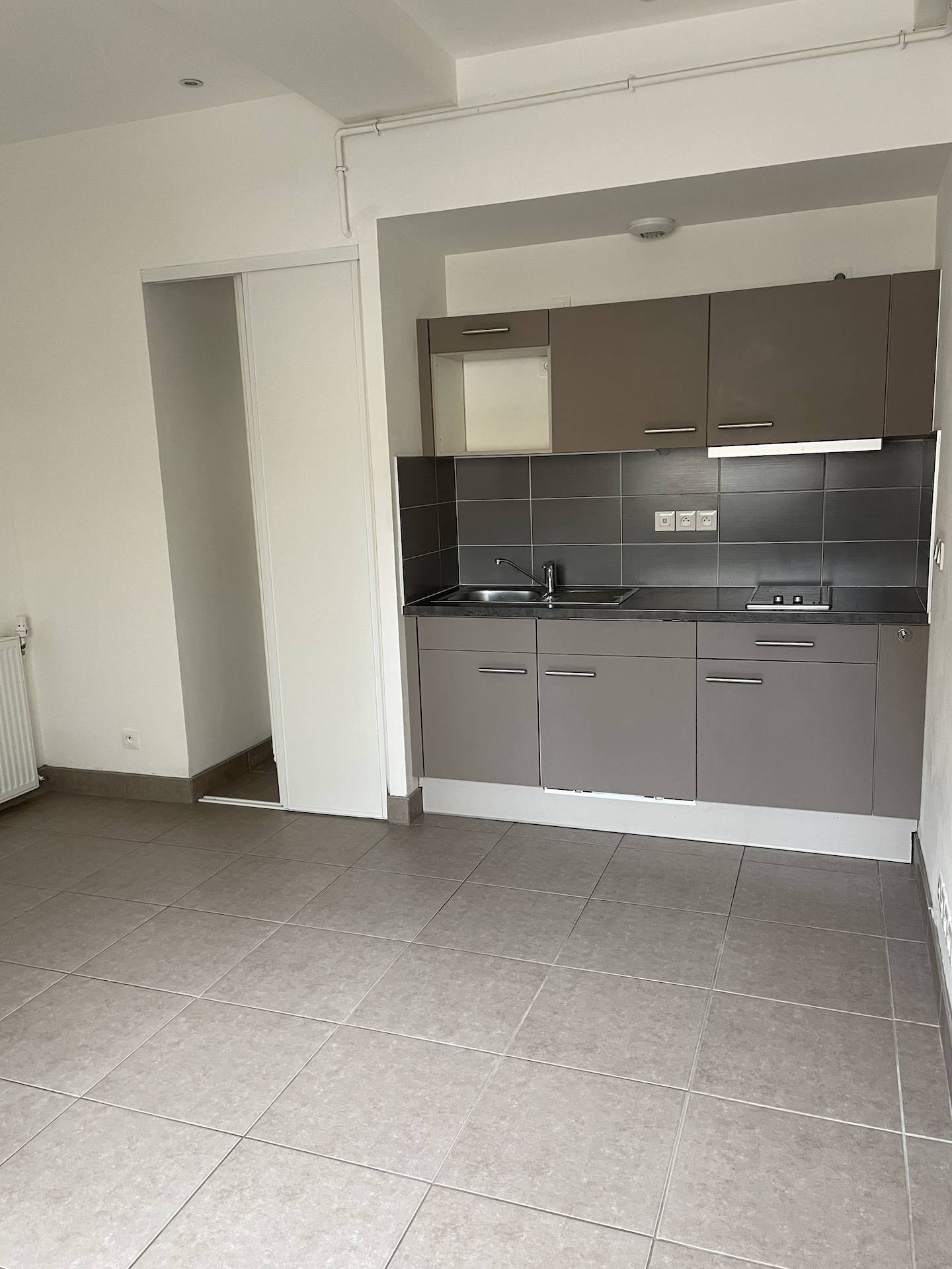 A louer studio proche de la gare