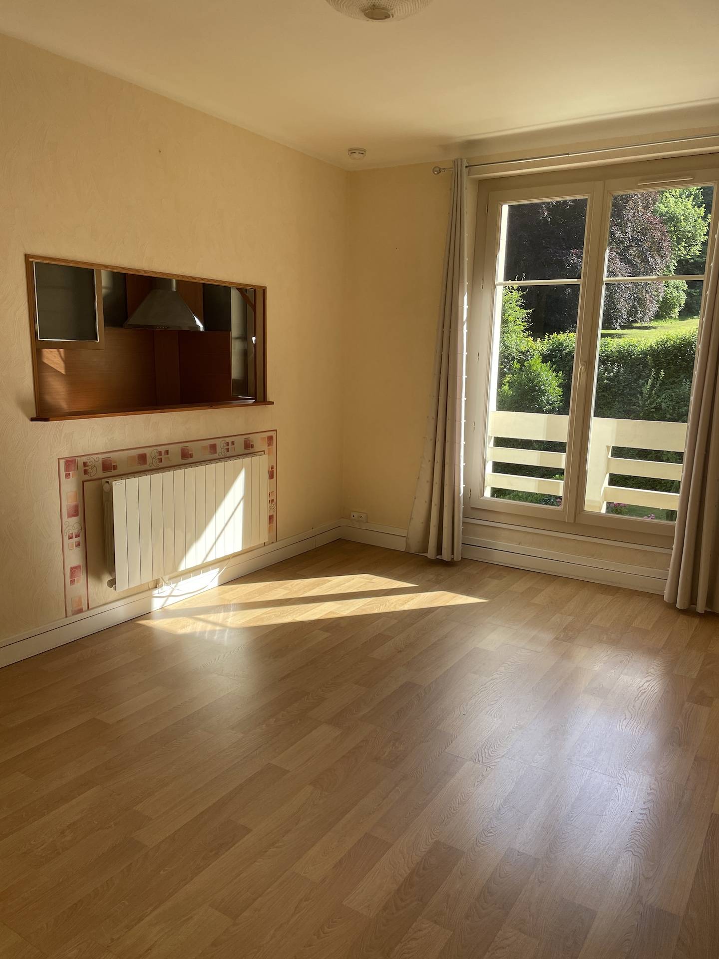 LOUÉ Appartement 3 pièces à ROUXMESNIL BOUTEILLES