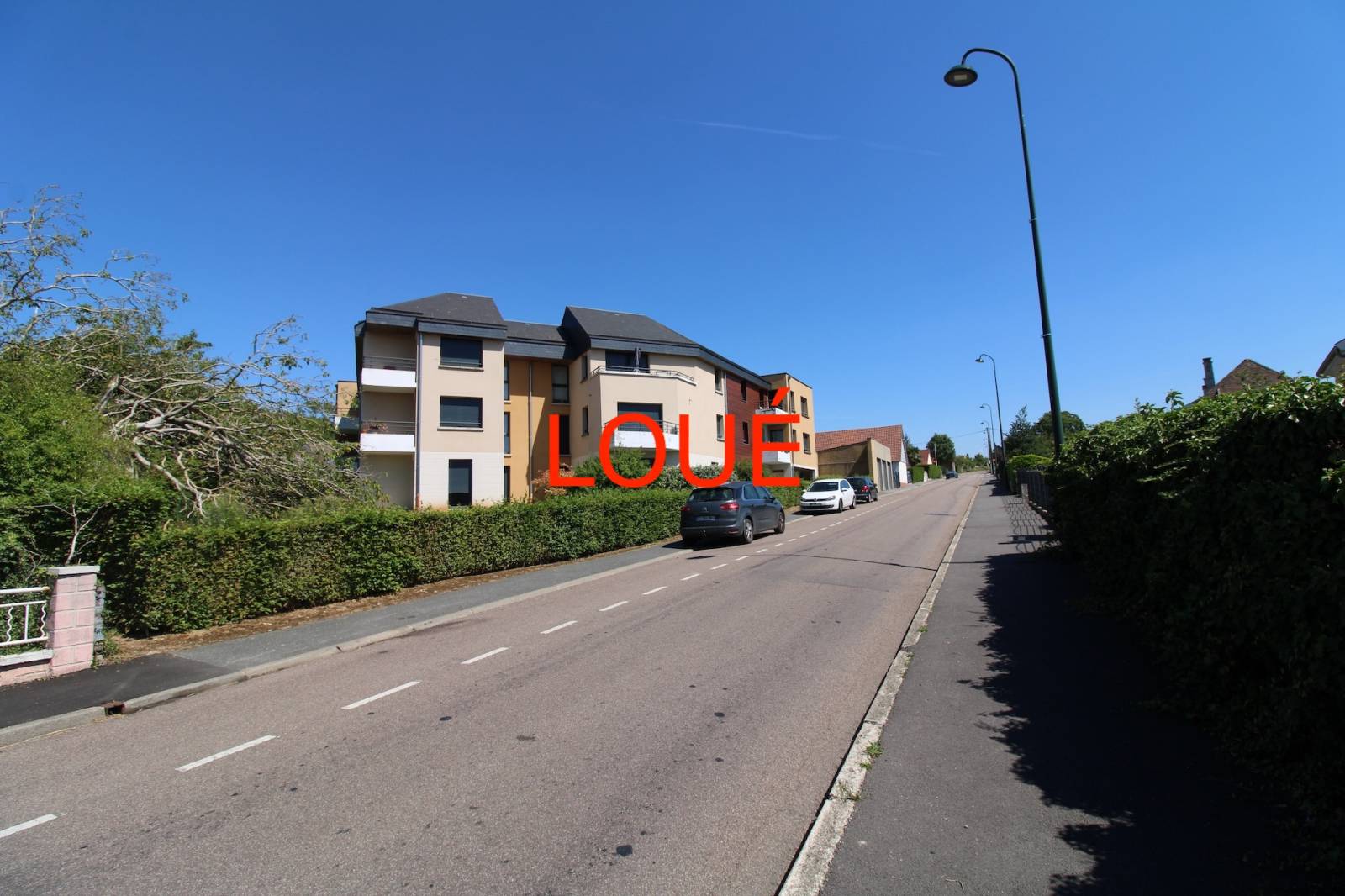 LOUÉ Appartement 2 pièces à ENVERMEU avec ascenseur et stationnement