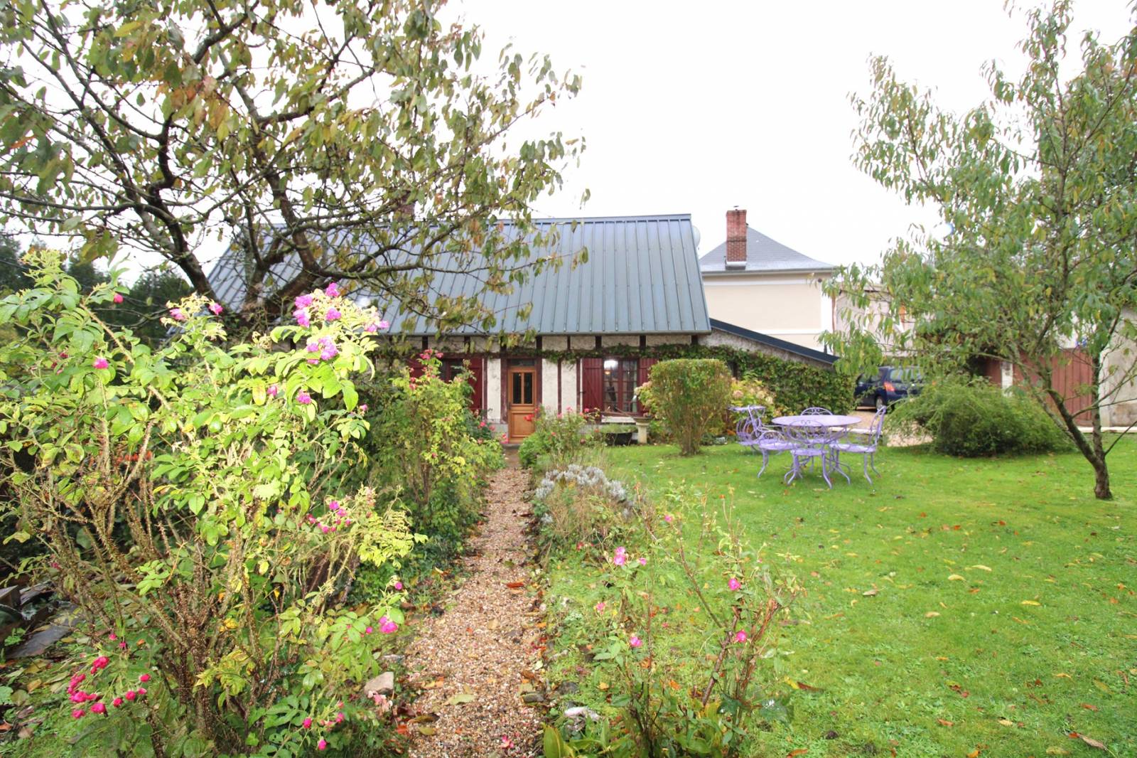 Maison  A vendre avec 4 Chambres avec Garage et Jardin Secteur de Luneray