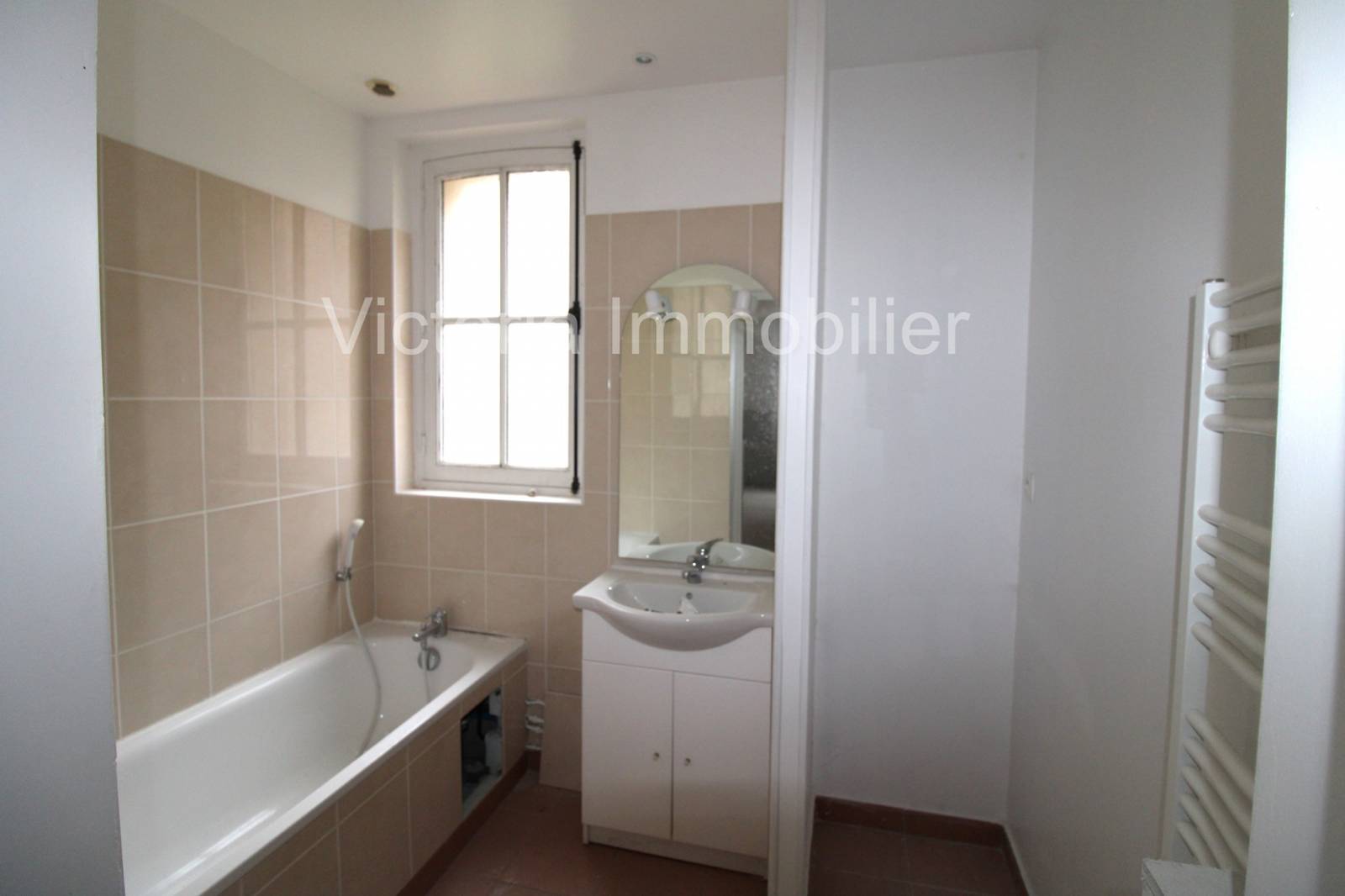 APPARTEMENT DIEPPE - 3 PIECES 67m² DUPLEX - TERRASSE - STATIONNEMENT