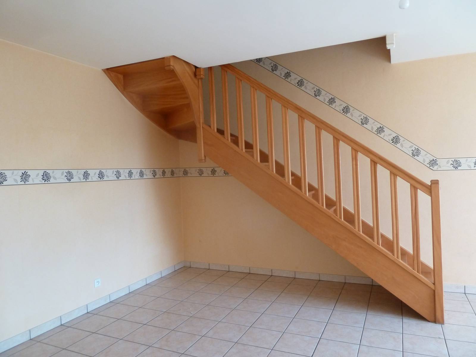 Luneray à louer T2 lumineux avec terrasse et ascenseur