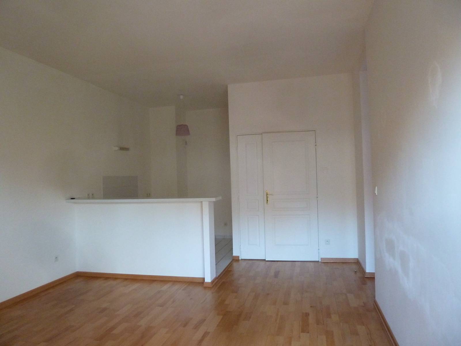 Proche de la gare à louer appartement T2 dans résidence sécurisée