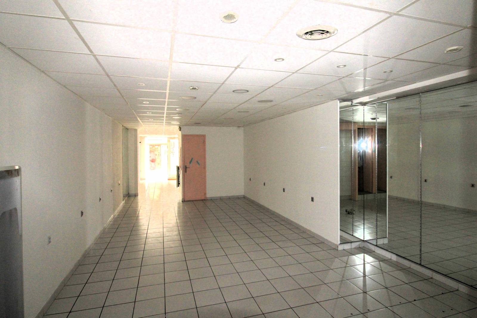 A Vendre Murs commerciaux - Hyper centre de Dieppe