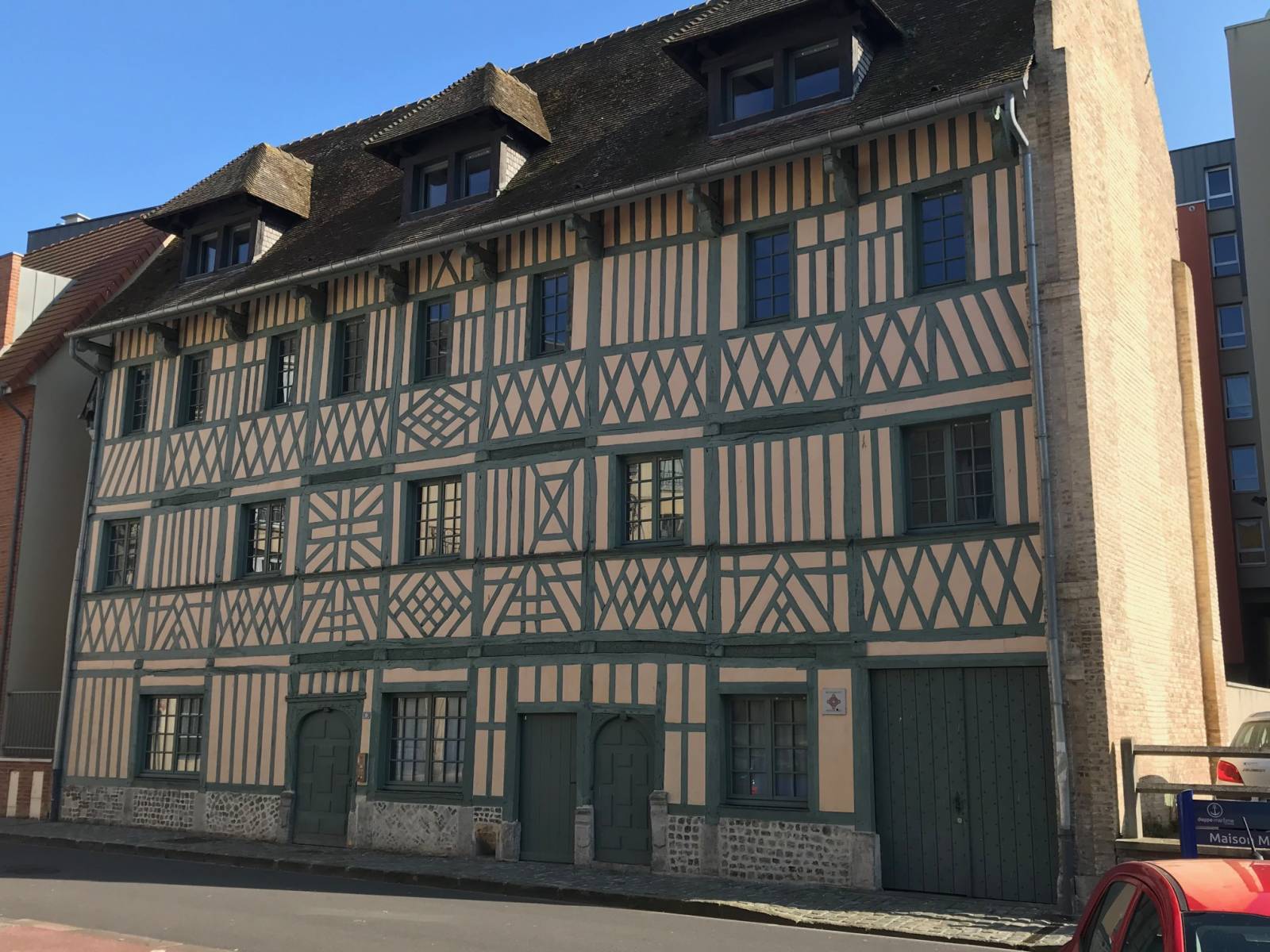 LOUÉ appartement 2 pièces en duplex à Dieppe