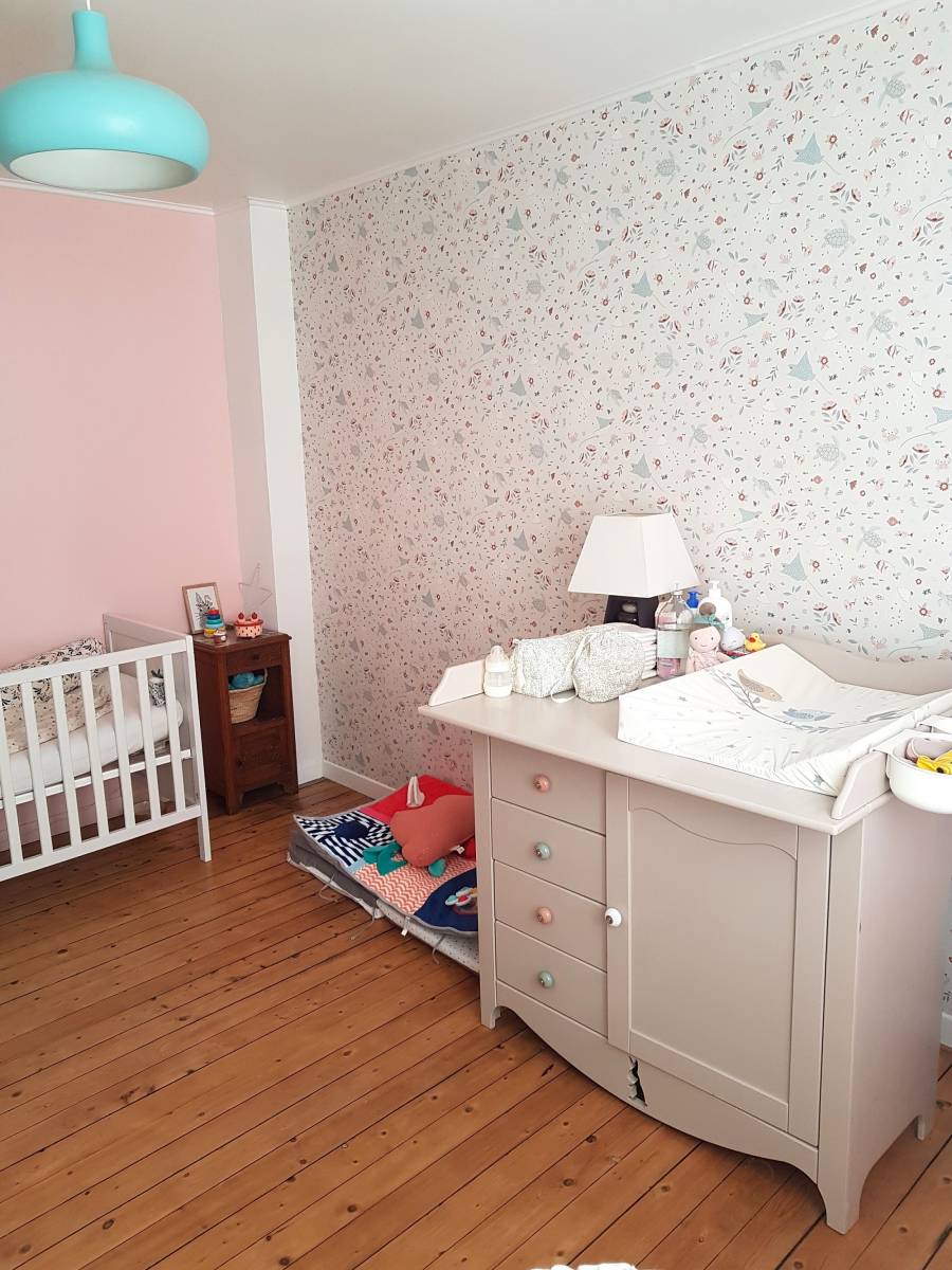 Chambre avec parquet massif