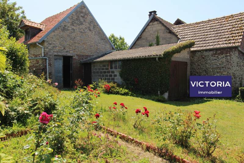 MAISON CENTRE VILLAGE - 61m² - 2 CHAMBRES - TERRAIN 900m²