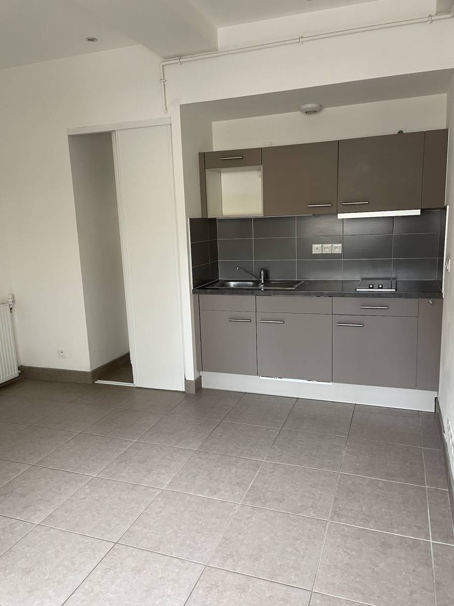 A louer studio proche de la gare