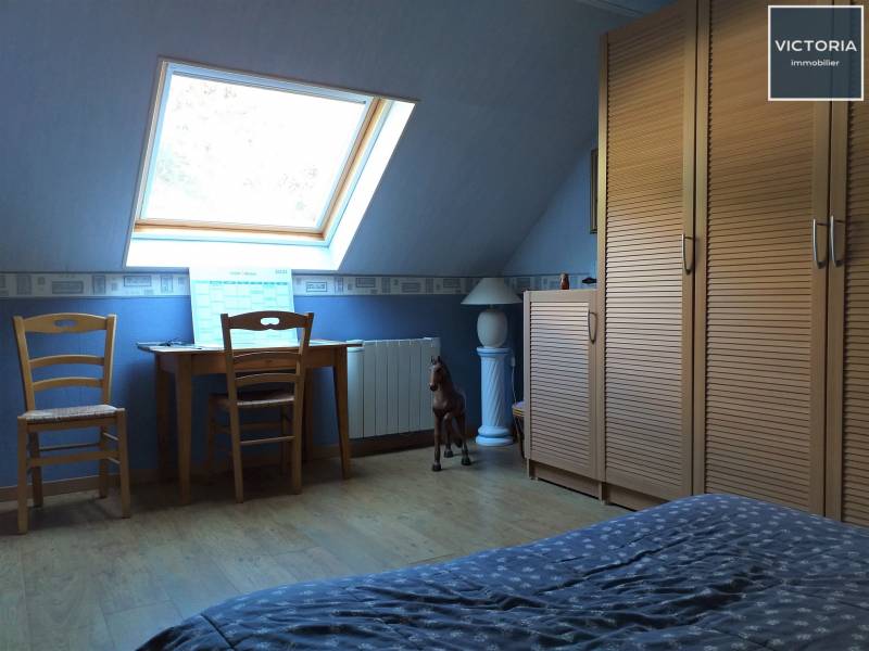 Chambre avec placard maison à vendre Rouxmesnil Bouteilles 76370