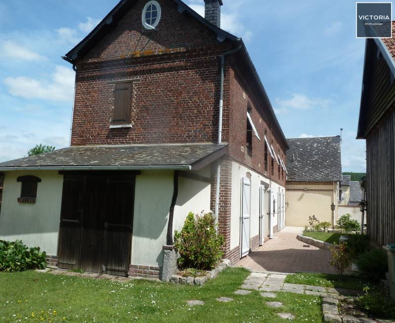 A vendre maison 3 chambres averc terrasse et jardin centr'e bourg 76590
