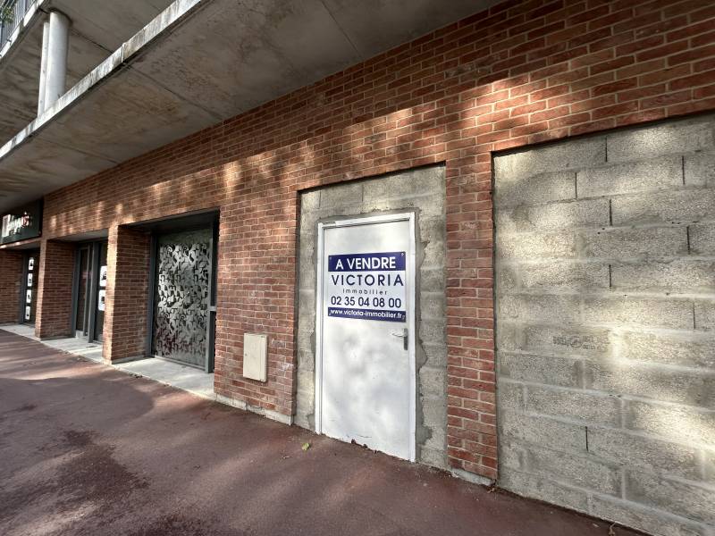 Local commercial neuf 106 m² proche gare de Dieppe